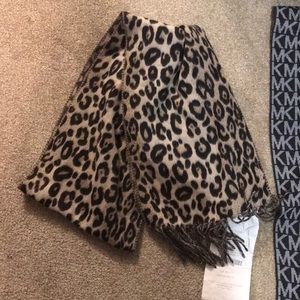 NWT soft scarf